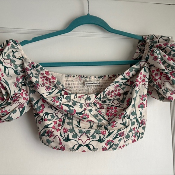 Abercrombie & Fitch Poplin puff sleeve top - Picture 2 of 5